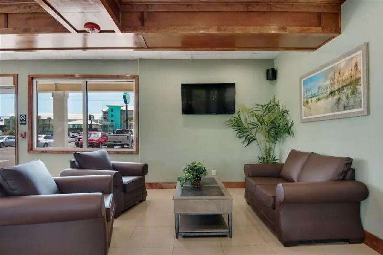 Baymont By Wyndham Panama City Beach Bagian luar foto