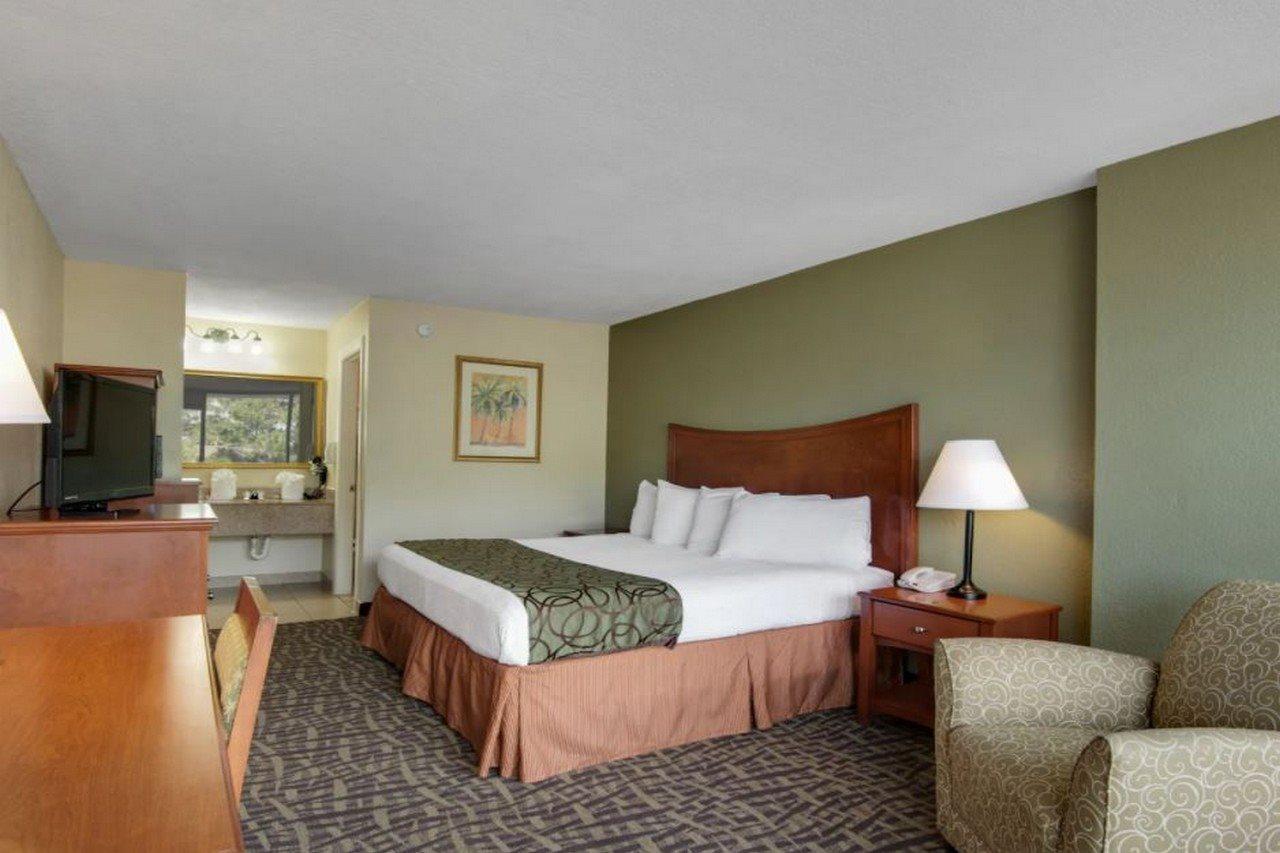 Baymont By Wyndham Panama City Beach Bagian luar foto