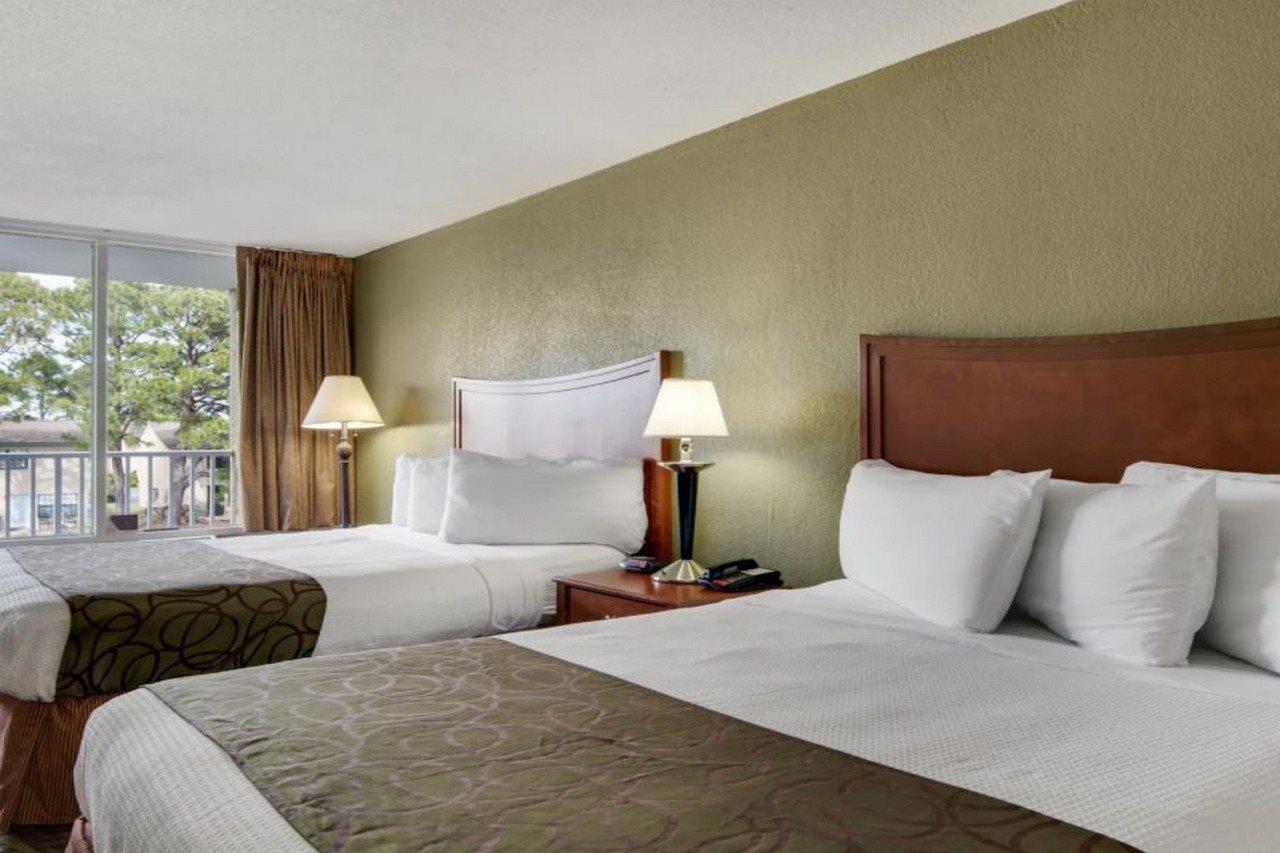 Baymont By Wyndham Panama City Beach Bagian luar foto