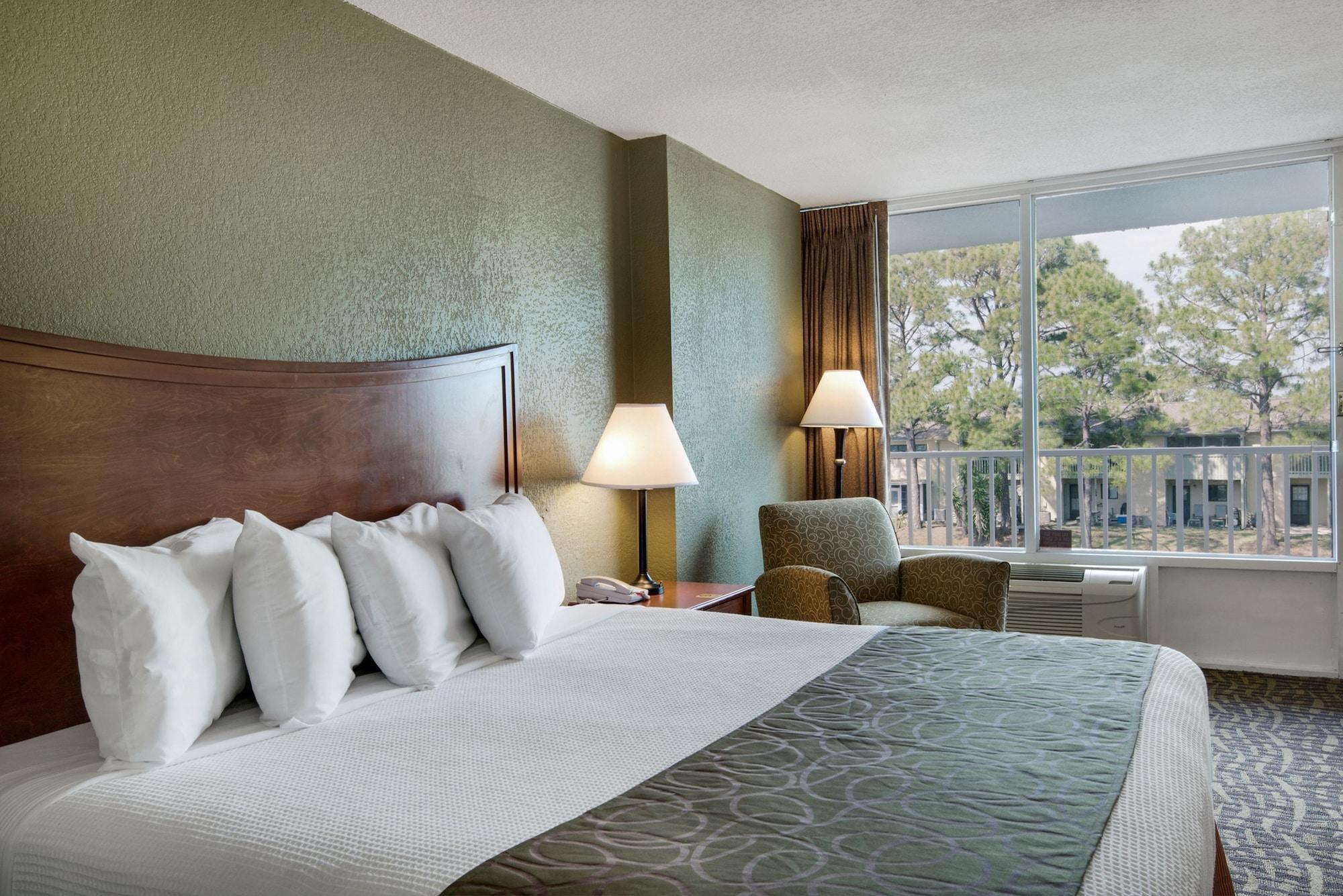 Baymont By Wyndham Panama City Beach Bagian luar foto