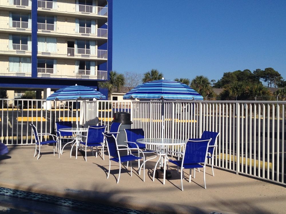 Baymont By Wyndham Panama City Beach Bagian luar foto