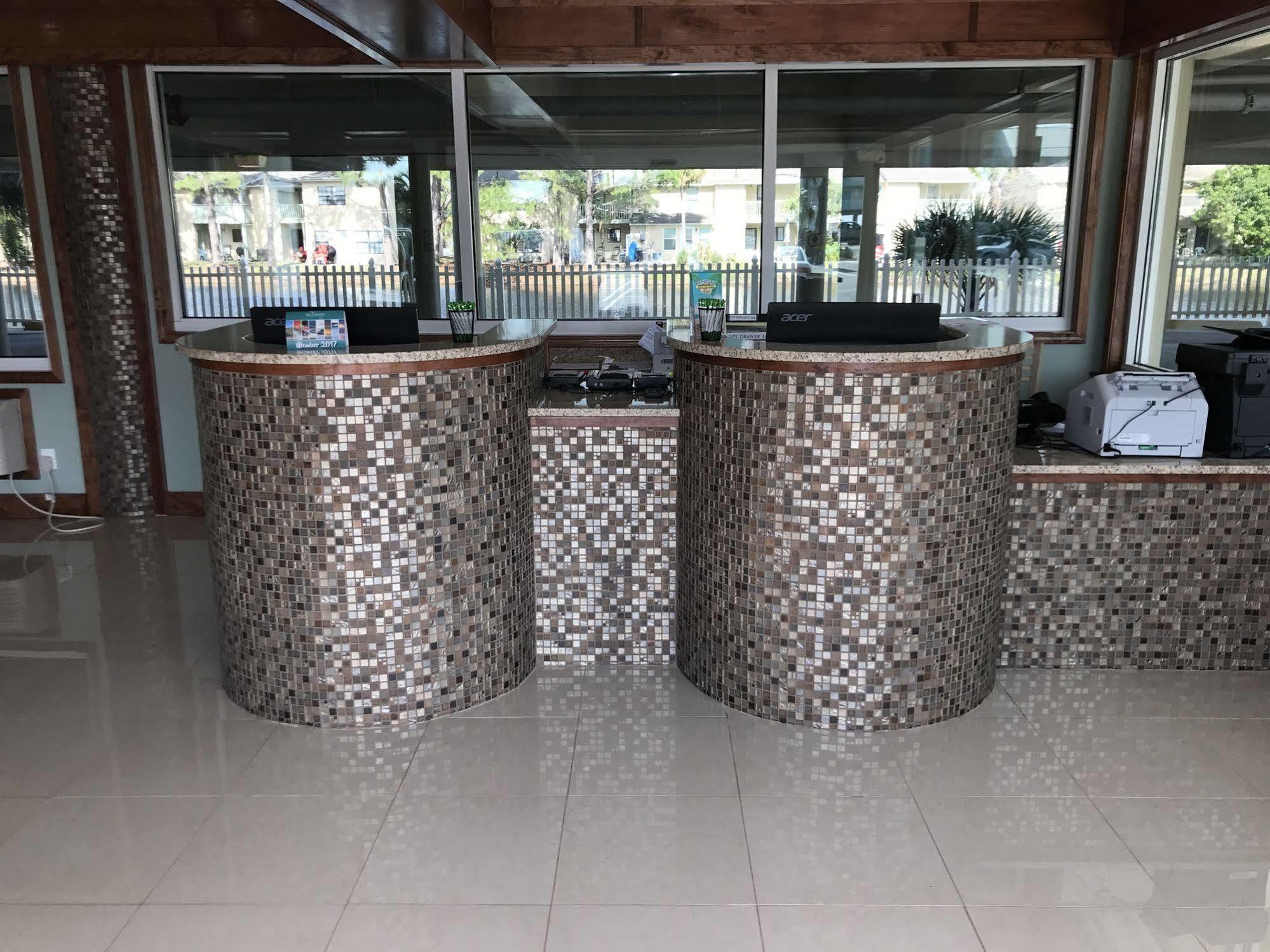 Baymont By Wyndham Panama City Beach Bagian luar foto